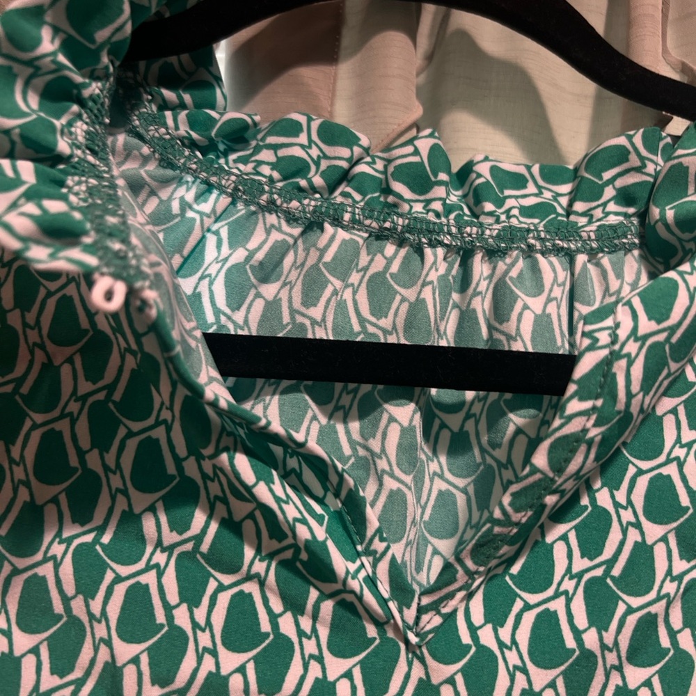 Aluna Levi Green and Pink Patterned Blouse - Picture 3 of 16
